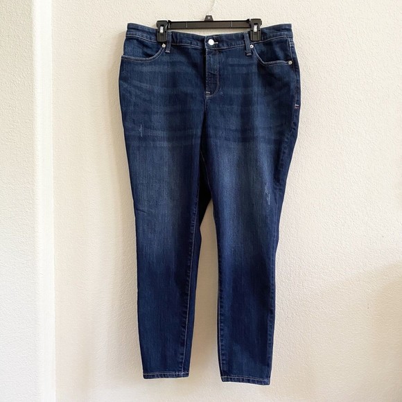 Tommy Hilfiger Womens Dark Classic Blue Jeans Straight Size 16W - Picture 1 of 9